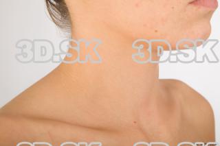 Neck of nude Leah 0002